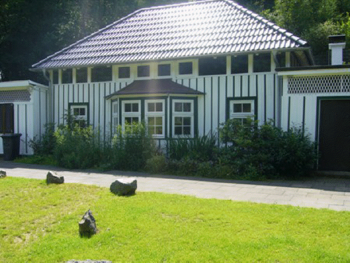 Liebevoll restauriert.